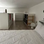 Loft Moderno Con Terrazzo